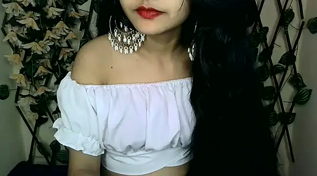 SUZY FROMUS online show from 02.02.25