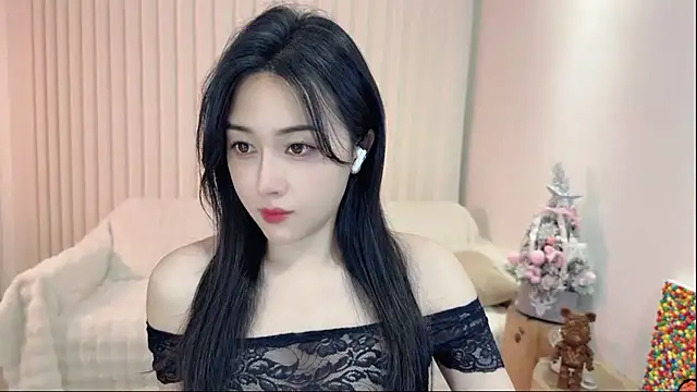 Snapshot of K-moumou chatting on 03.10.25 K-moumou online show from 03.10.25