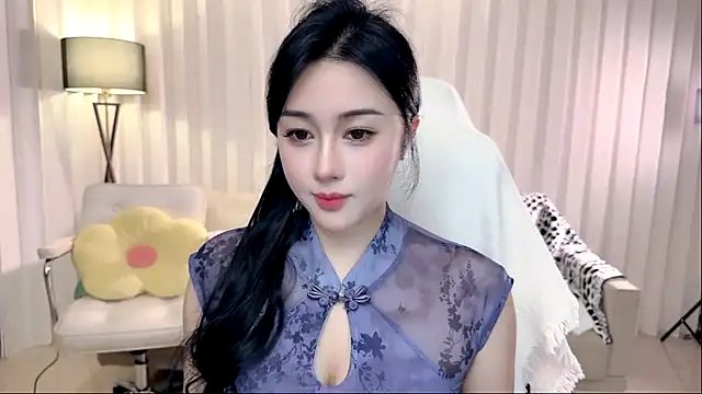 Snapshot of K-moumou chatting on 10.06.25 K-moumou online show from 10.06.25