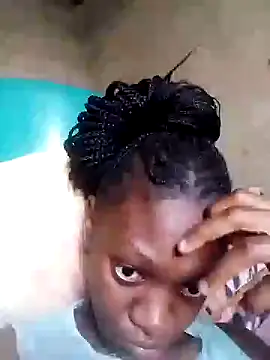 Snapshot of sexyfggal chatting on 10.13.25 sexyfggal online show from 10.13.25