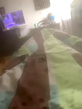 Snapshot of solomec chatting on 09.28.25 solomec online show from 09.28.25