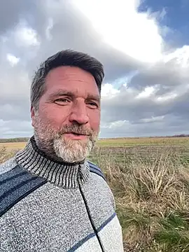 Haariglang online show from 12.20.24