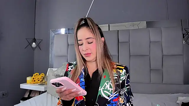 Snapshot of AliceSteel12 chatting on 03.21.25 AliceSteel12 online show from 03.21.25