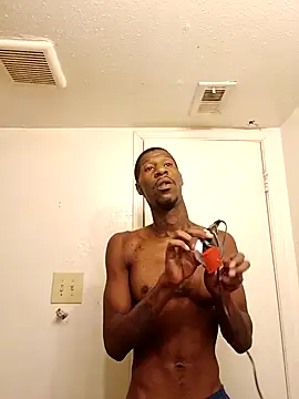 Snapshot of willywonka7793 chatting on 12.11.24 willywonka7793 online show from 12.11.24