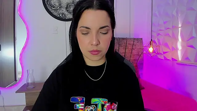 Snapshot of tatiana_sc chatting on 09.10.25 tatiana sc online show from 09.10.25