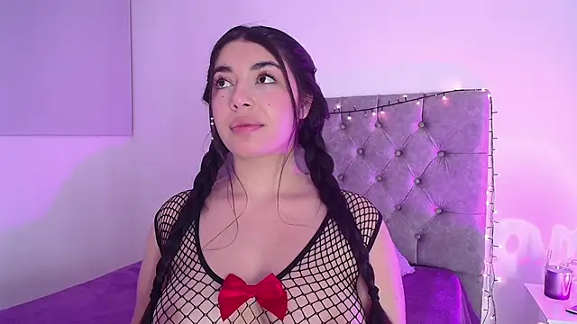 Snapshot of _kimtorres__ chatting on 01.12.25 kimtorres online show from 01.12.25