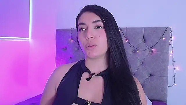 Snapshot of _kimtorres__ chatting on 02.12.25 kimtorres online show from 02.12.25