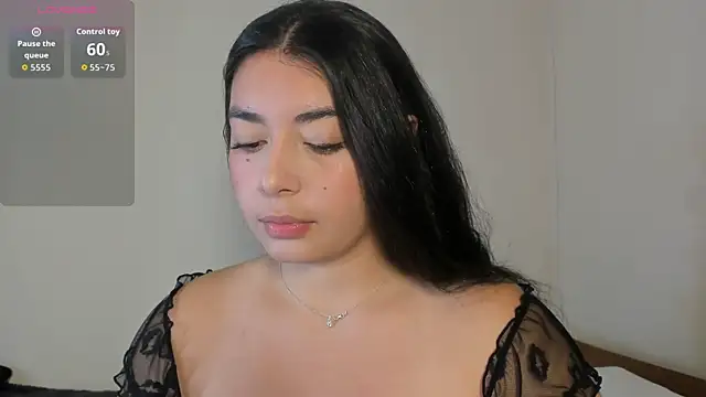 Snapshot of _kimtorres__ chatting on 01.18.26 kimtorres online show from 01.18.26