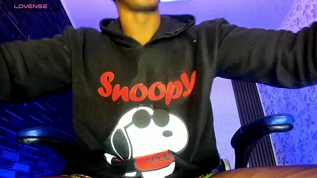 Snapshot of JD_THEBABY chatting on 03.08.25 JD THEBABY online show from 03.08.25