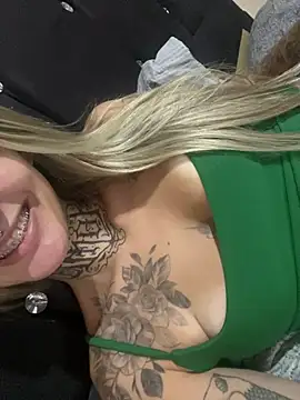 hotskinny1 online show from 03.08.25