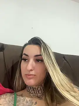 hotskinny1 online show from 04.28.26