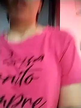 Snapshot of Lucianaferro_ chatting on 10.30.25 Lucianaferro online show from 10.30.25