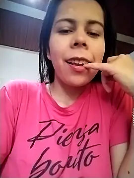 Snapshot of Lucianaferro_ chatting on 04.02.26 Lucianaferro online show from 04.02.26