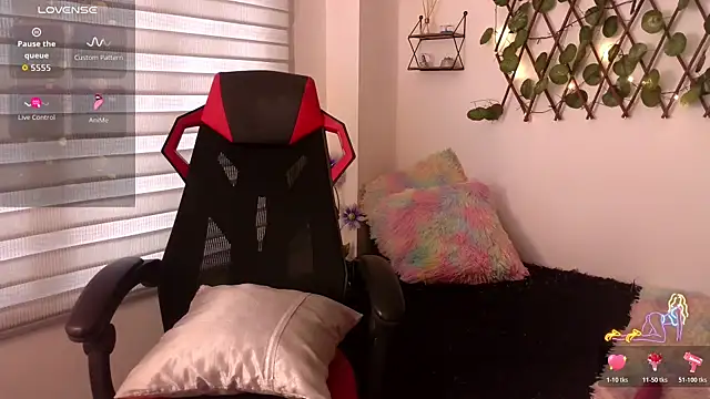 EmberEyes 999 online show from 11.11.25