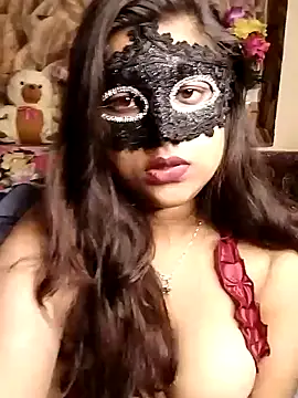 Hottyalia online show from 12.08.24