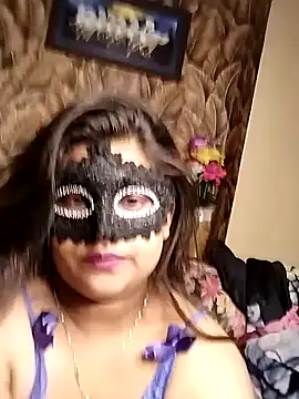 Hottyalia online show from 12.09.24