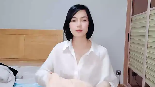 Linda-LL online show from 02.13.25