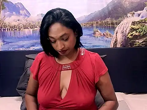 Snapshot of indianspicey chatting on 12.13.25 indianspicey online show from 12.13.25