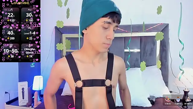 Thayler jones online show from 03.11.25