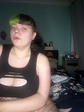 Snapshot of kira_132 chatting on 11.07.25 kira 132 online show from 11.07.25