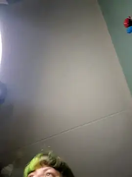 Snapshot of kira_132 chatting on 11.11.25 kira 132 online show from 11.11.25