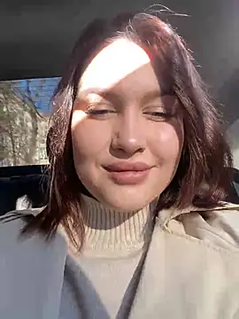 KikiWatson online show from 12.07.24