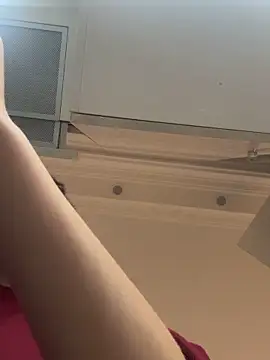 KikiWatson online show from 12.21.25