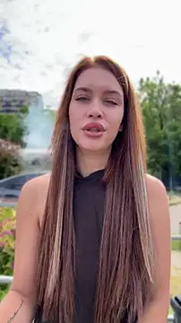 KikiWatson online show from 06.04.26