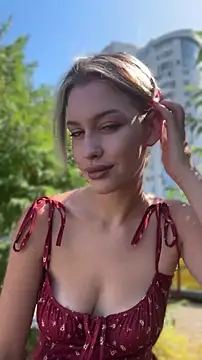 KikiWatson online show from 08.06.26