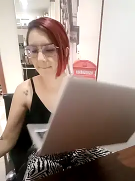 your red rose  online show from 12.10.24