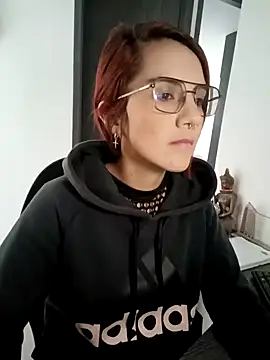 your red rose  online show from 01.13.25