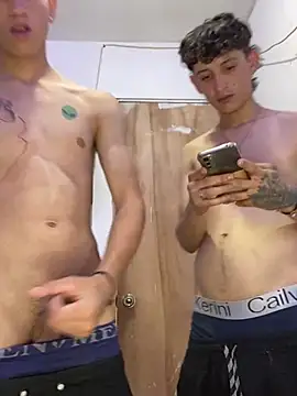 Snapshot of LatinBoysxxx chatting on 01.17.25 LatinBoysxxx online show from 01.17.25