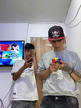 Snapshot of LatinBoysxxx chatting on 02.06.25 LatinBoysxxx online show from 02.06.25