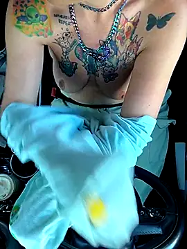 thatonespicychick online show from 09.30.25