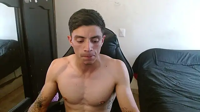 Snapshot of kv___xxx_ chatting on 09.29.25 kv   xxx  online show from 09.29.25