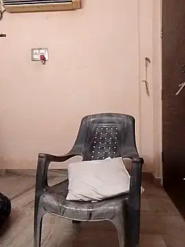 Snapshot of sneha_telugu_girl chatting on 03.04.25 sneha telugu girl online show from 03.04.25