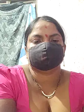 Snapshot of sana14 chatting on 12.18.25 sana14 online show from 12.18.25