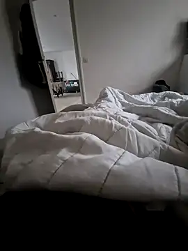 Snapshot of Landryyyyy chatting on 12.20.25 Landryyyyy online show from 12.20.25