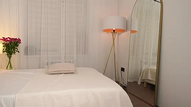 Peopleneedlove144 online show from 11.11.25