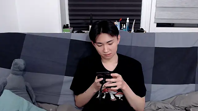 Snapshot of Miram_Yu chatting on 01.13.25 Miram Yu online show from 01.13.25