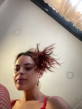 HannaRhodes online show from 02.14.25