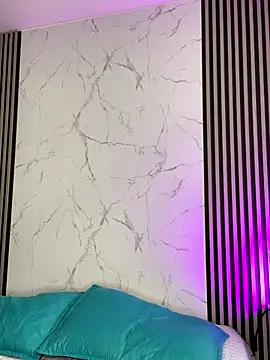 HannaRhodes online show from 09.11.25