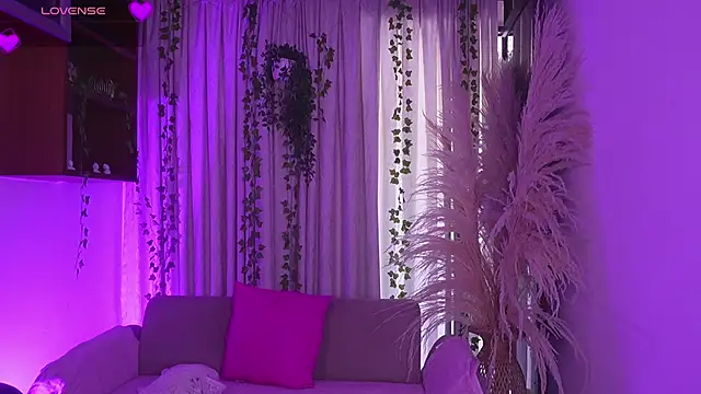 HannaRhodes online show from 03.16.26