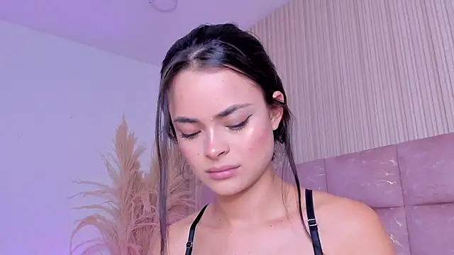 HannaRhodes online show from 04.26.26