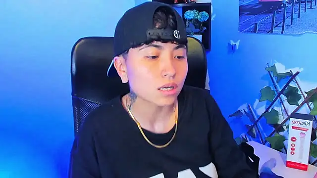 Im Mathias online show from 12.21.25