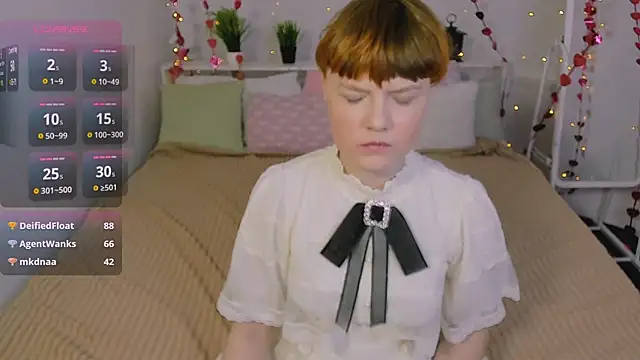 DreamyLuna online show from 01.22.25