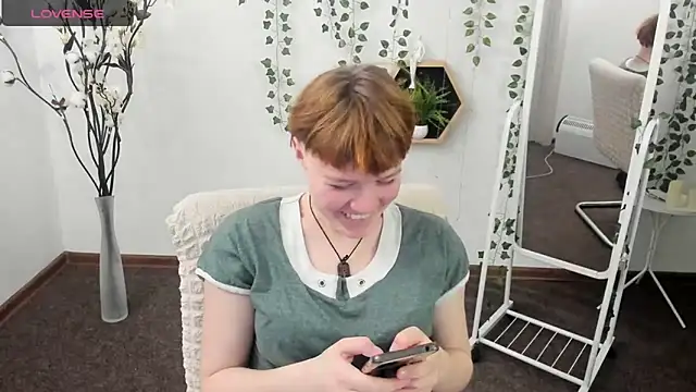 DreamyLuna online show from 01.22.25