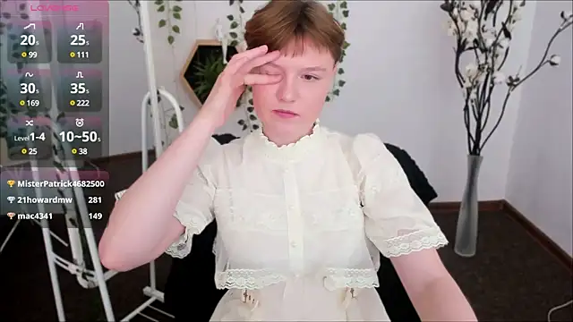 DreamyLuna online show from 01.23.25