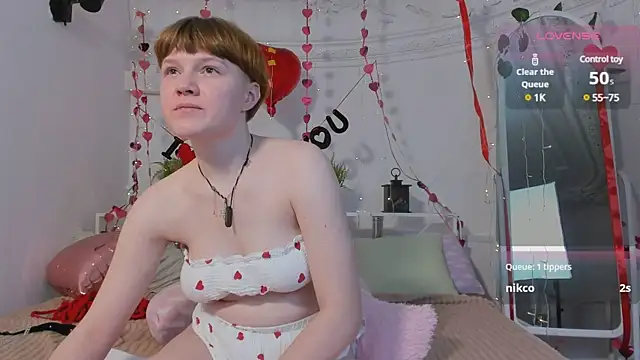 DreamyLuna online show from 01.29.25