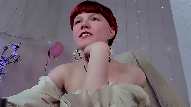 DreamyLuna online show from 02.02.25